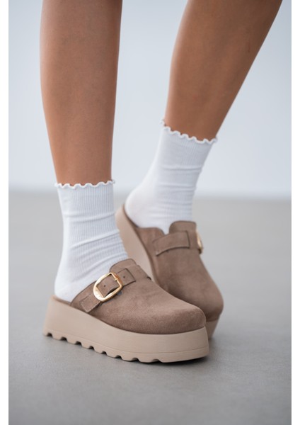 Chory Yüksek Taban Tokalı Kadın Terlik-Vizon Süet fiyatları