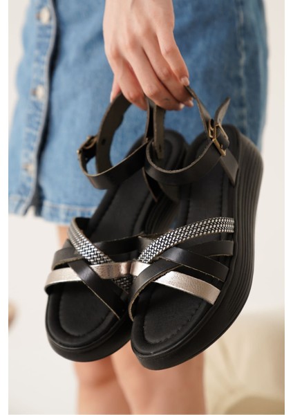 Herry Siyah Gümüş Detaylı Hakiki Deri Sandalet modelleri