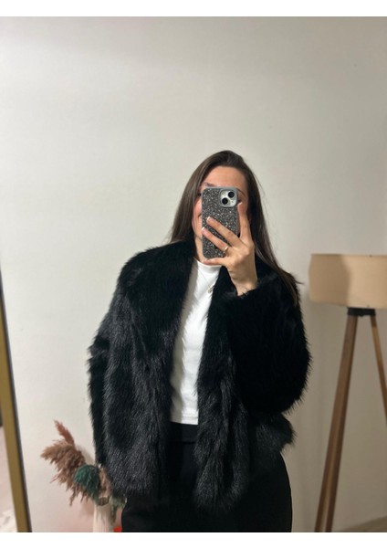 Siyah Kancalı Kürk Mont fiyatları