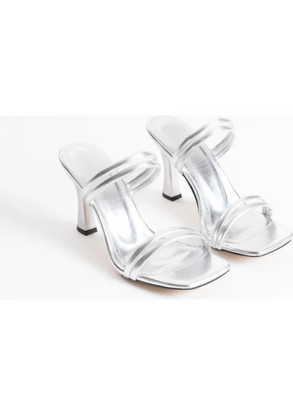 Petra Kadın Gümüş Topuklu Terlik fiyatları