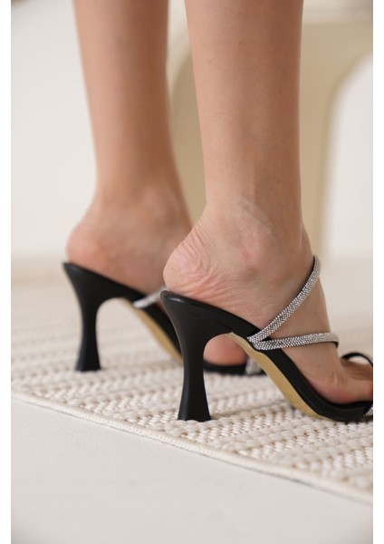 Capella Siyah Kadın Taşlı Topuklu Terlik fırsatları