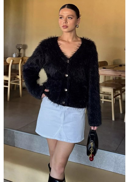 Kadın Çift Cepli Gold Düğme Detaylı Sakallı Yumoş Triko Hırka (S-M-L-Xl Beden Uyumludur.) P-00018434