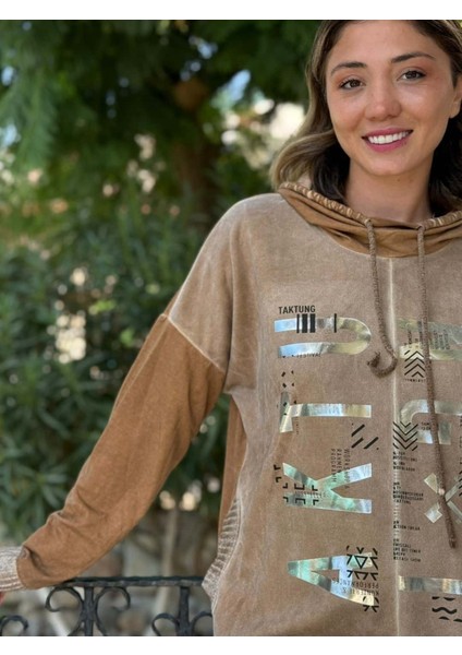 NC53050D Italyan Yazı Baskılı Cepli Kapüşonlu Coton Sweatshirt Camel fiyatları