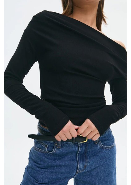 Siyah Kadın Off Shoulder Uzun Kollu Bluz MG2567 indirimleri