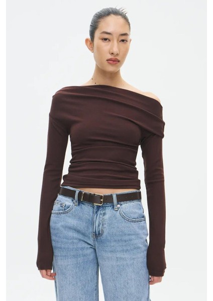 Kahverengi Kadın Off Shoulder Uzun Kollu Bluz MG2567 indirimleri
