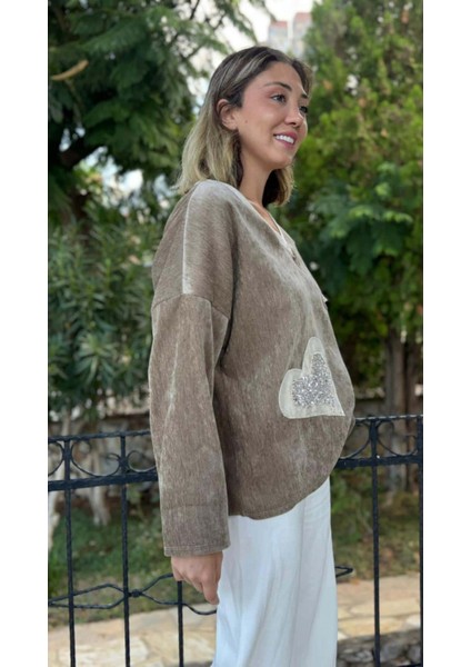 LS1119 Italyan Kalp Desenli Kadife Bluz Vizon modelleri