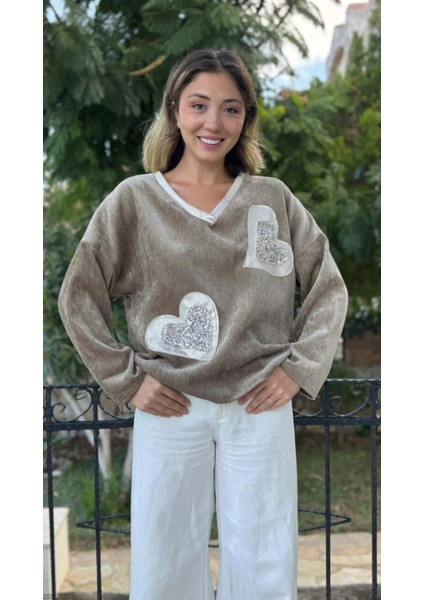 LS1119 Italyan Kalp Desenli Kadife Bluz Vizon