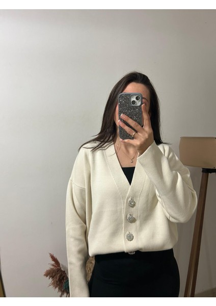 Gümüş Düğmeli Yeni Sezon Hırka fiyatları