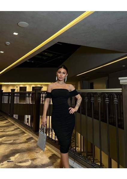 Kadın Düşük Omuz Drapeli Midi Elbise 583027 Siyah