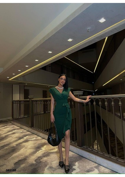 Kadın Esnek Krep Kumaş Kruvaze Yaka Volanlı Tasarım Abiye Elbise 583160 Yeşil fiyatları