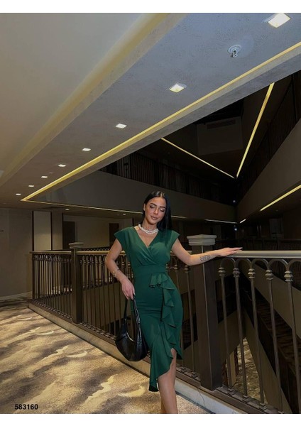 Kadın Esnek Krep Kumaş Kruvaze Yaka Volanlı Tasarım Abiye Elbise 583160 Yeşil fırsatları