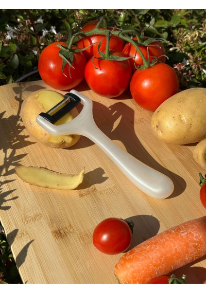 Pırıltılı Beyaz Sapan Soyacak – Paslanmaz Alman Çeliği, Ergonomik Sap, Yüksek Keskinlik