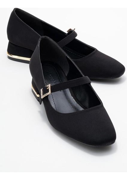 Kadın Taşlı Tokalı Biyeli Topuklu Ayakkabı; Siyah Zra