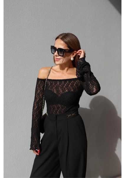 Siyah Dantel Bluz fırsatları