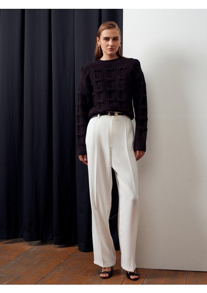 10825 Kabartma Detaylı Triko Kazak-Koyu Kahve