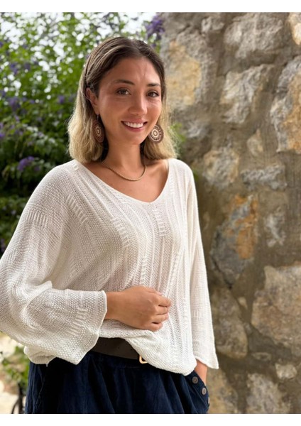 LS8713 Italyan Çizgi Desenli Triko Bluz Beyaz indirimleri