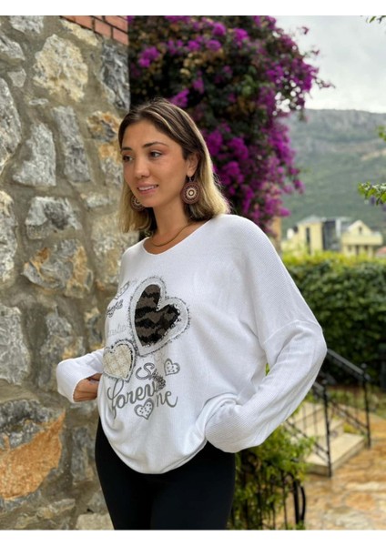 LS6211 Italyan Kalp Desenli Triko Bluz Beyaz fiyatları