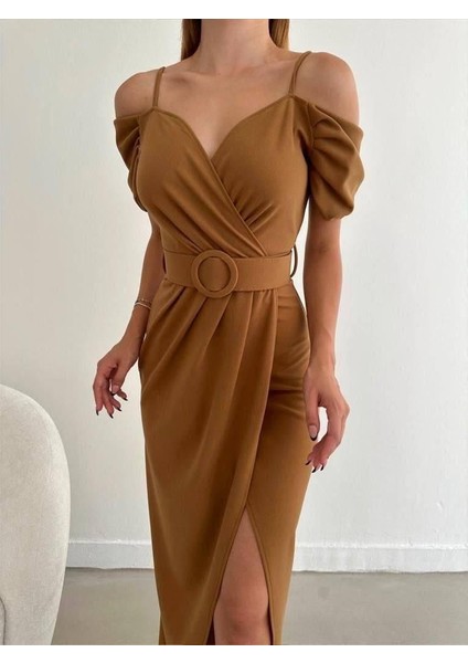Düşük Omuz Yırtmaçlı Kemerli Elbise 582134 Camel modelleri