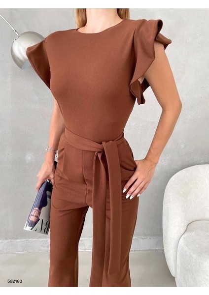 Kolları Fırfırlı Yuvarlak Yaka Kuşaklı Cepli Trend Tulum 582183 Kahve modelleri