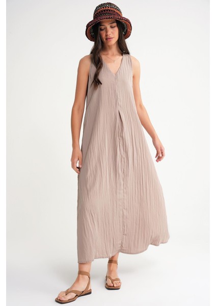 4700 Kadın V Yaka Önü Pileli Elbise Latte fiyatları
