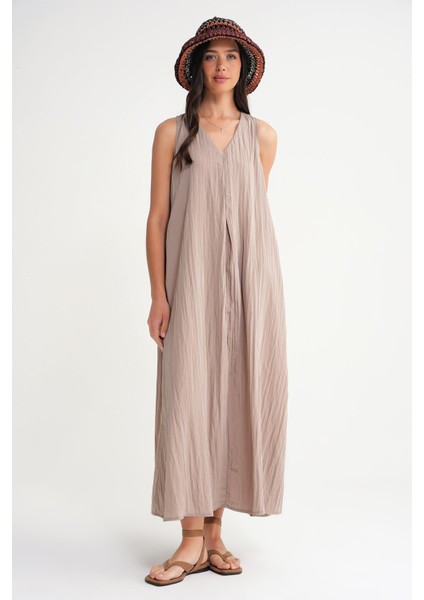 4700 Kadın V Yaka Önü Pileli Elbise Latte modelleri