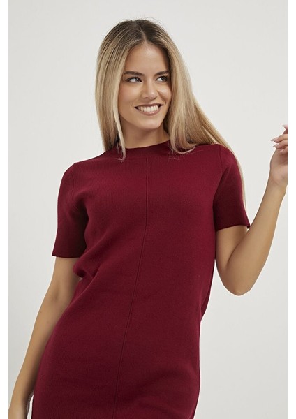 Kadın Bisiklet Yaka Standart Beden Esnek Likralı Kısa Kol Mini Triko Elbise fırsatları