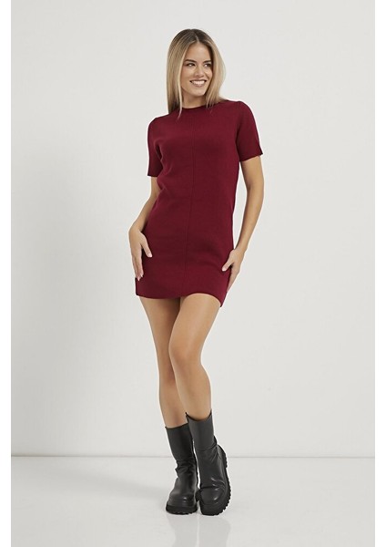 Kadın Bisiklet Yaka Standart Beden Esnek Likralı Kısa Kol Mini Triko Elbise indirimleri