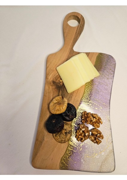 Doğal Ceviz Ağacından Epoksi Sunumluk (40x18x2 cm)