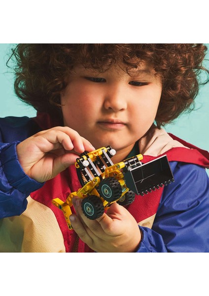 LEGO Technic Kazıcı Yükleyici 42197 – 7 Yaş ve Üzeri Kız ve Erkek Çocukları Için Arka Kazıcı, Kepçe ve Dengeleyici Içeren Yapım Seti, Hediye Fikri (104 Parça) indirimleri