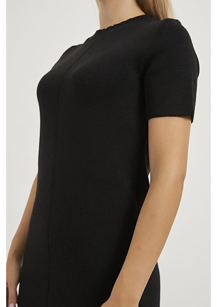 Kadın Bisiklet Yaka Standart Beden Esnek Likralı Kısa Kol Mini Triko Elbise modelleri