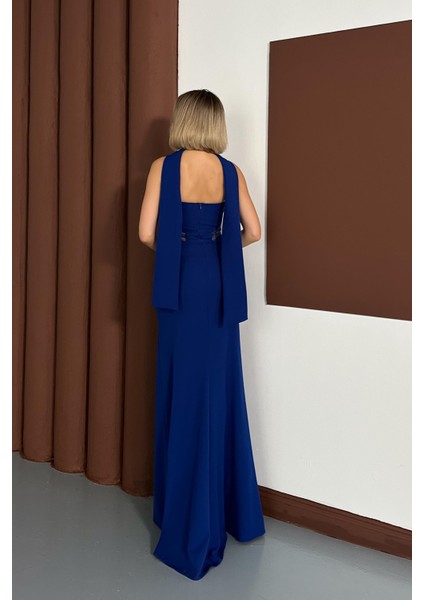 Straplez Önü Boncuk Işlemeli Uzun Saks Abiye modelleri