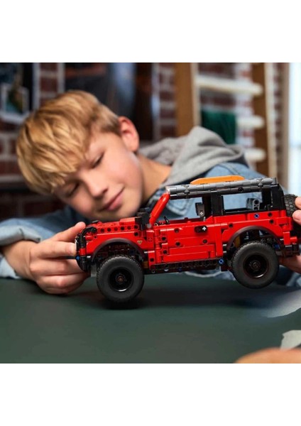 Bfs LEGO Technic Ford Bronco Suv 42213 fırsatları