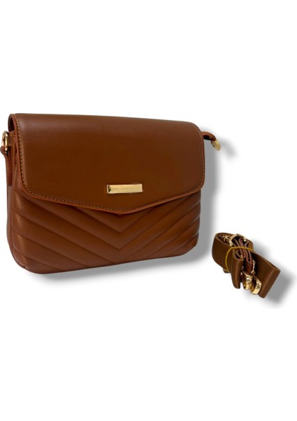 317-26 Deri Kabartmalı Omuz Askılı Kadın çanta