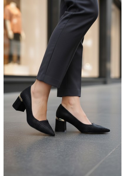 Siyah Kadın Topuklu Ayakkabı modelleri