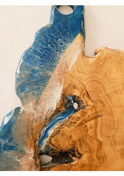 Özel Tasarım El Yapımı Zeytin Ağacından Epoksi Sunum Tahtası & ( 39x24x1.5 cm )