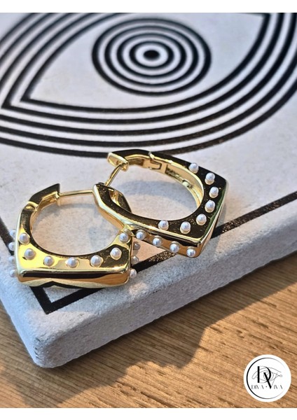 - Glow Earrings – Gold Kaplama Mini Inci Detaylı Kadın Küpe (KOD-309)