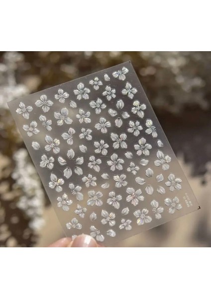 Beyaz Çiçekli Holografik Etkili Tırnak Süsleme Stickerı Nail Art Süslemeleri