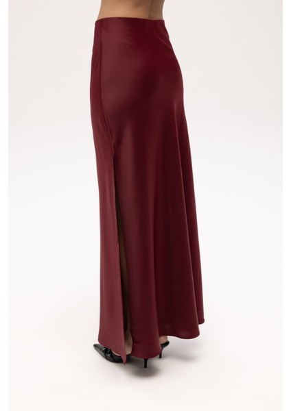 Cecil Yırtmaç Detay Bordo Saten Etek fırsatları
