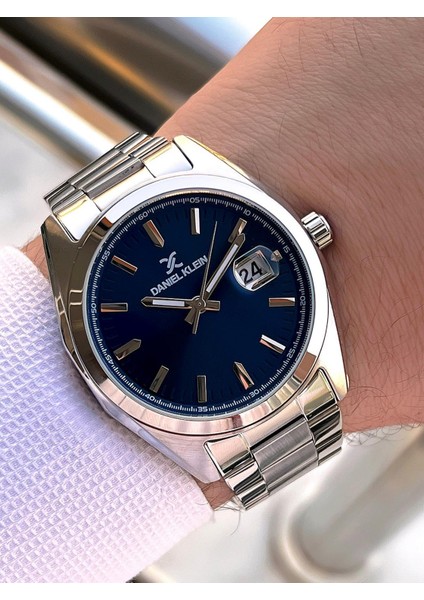 Klasik Erkek Kol Saati Çelik Kordon 3 Atm Suya Dayanıklı Bileklik Hediyeli VS.BLKT.0602 modelleri