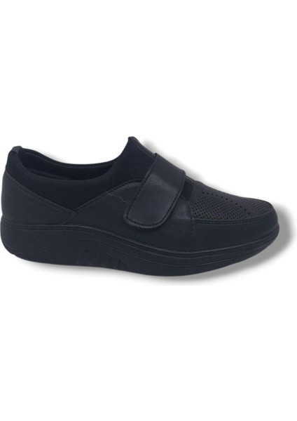 701 Kadın Siyah Cırtlı Çorap Model Jel Topuk Tabanlı Dolgu Taban Komfort Ayakkabı