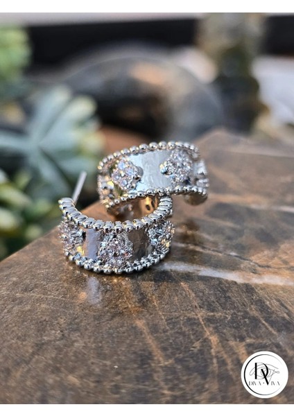 - Glow Earrings – Gold & Silver Kaplama Zirkon Detaylı Kadın Küpe (KOD-312)