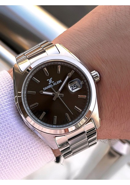 Klasik Erkek Kol Saati Çelik Kordon 3 Atm Suya Dayanıklı Bileklik Hediyeli VS.BLKT.0604 modelleri