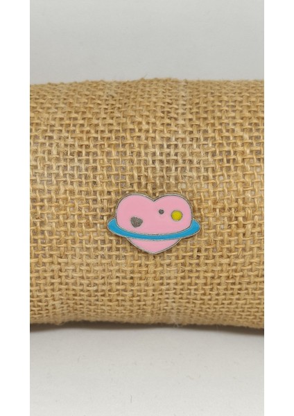 Kalp Gezegen Rozet. Mineli, Metal. Aşk, Sevgi, Sevgililer Günü Hediye Kadın Broş, Pin.