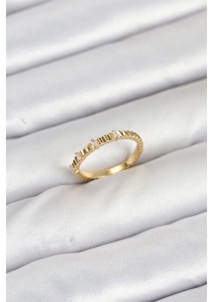 Pirinç Gold Renk Lazer Kesim Kadın Yüzük - TJ-BYK3892