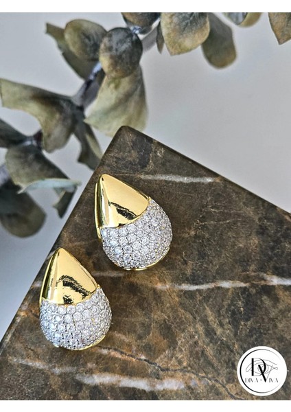 - Glow Earrings – Gold Kaplama Zirkon Detaylı Damla Kadın Küpe (KOD-315)
