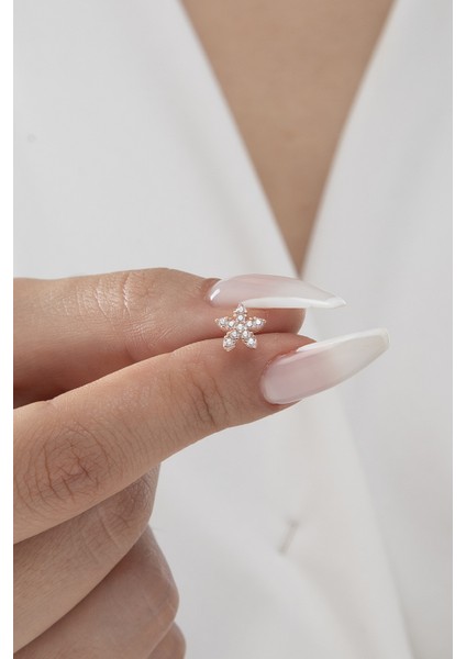 925 Ayar Rose Kaplama Gümüş Minimal Kır Çiçeği Kadın Küpe