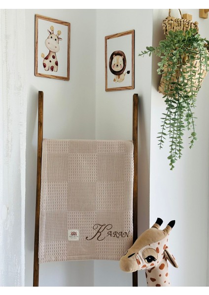 Ftbabycollection %100 Pamuk Waffle Kumaş Kişiye Özel Nakışlı Bebek Battaniyesi – Isim Yazılabilir (Bej) fiyatları
