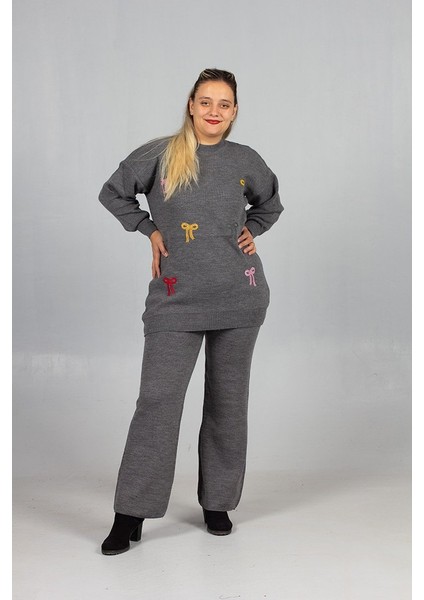 Konforlu Şıklık: 40-44 Beden Standart Kalıp Gri Kazak Pantolon Takım modelleri