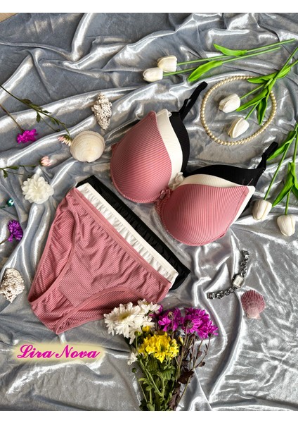 3'lü Takım Siyah Beyaz Pembe Çizgili Destekli B Cup Iç Çamaşır Takımı fiyatları