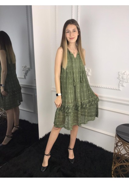 Kadın Haki Etek Ucu Fırfırlı Kolsuz Dantelli Elbise fırsatları